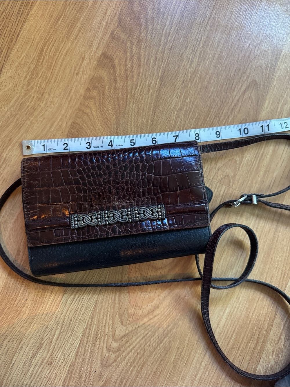VTG Brighton Gwynevere Crossbody Wallet On A String Clutch Two Tone Alligator